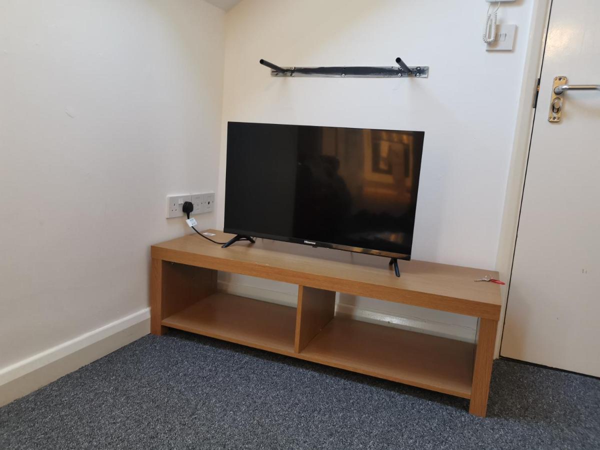 Unique Studio III With Free Wifi Maidstone Exterior photo